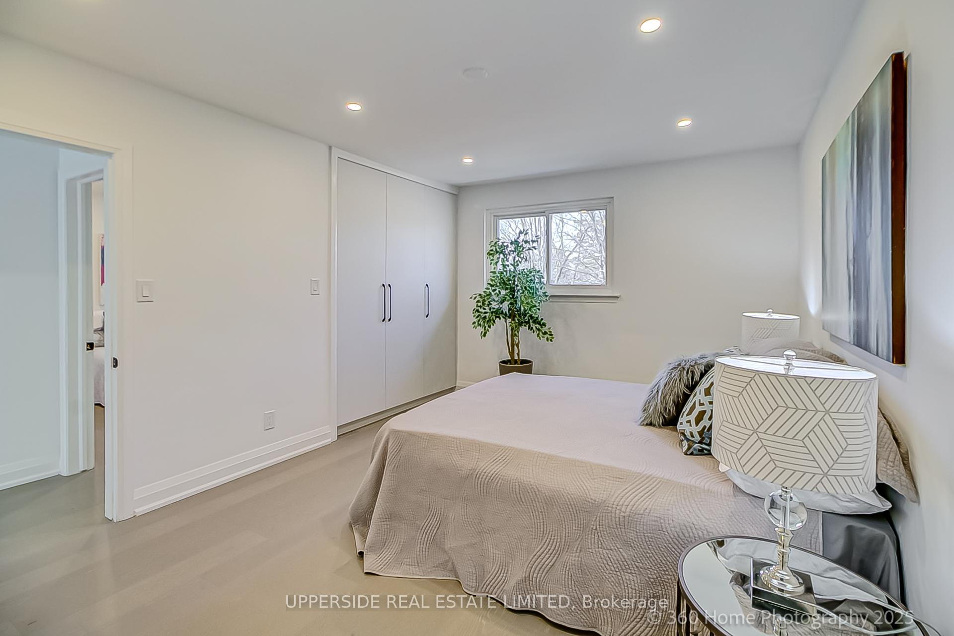 Photo 20 of 2 Christman Court, Markham, Markham Village — HOMEH