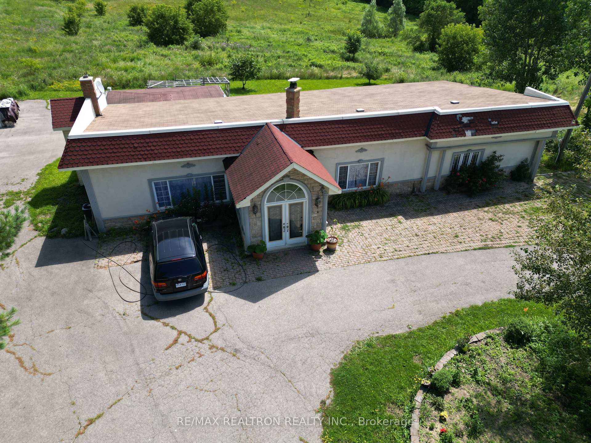 Photo 19 of 14385 Jane Street, King, Rural King — HOMEH