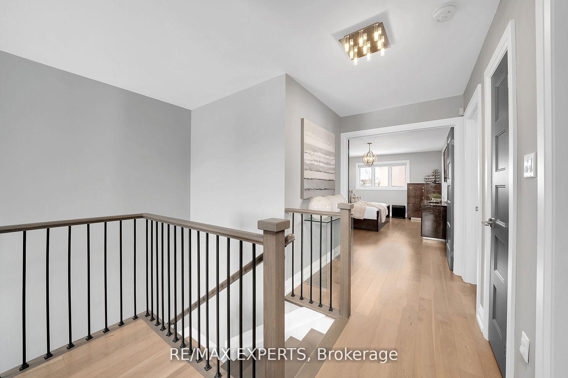 Photo 9 of 10 Kildrummy Gate, Vaughan, Maple — HOMEH