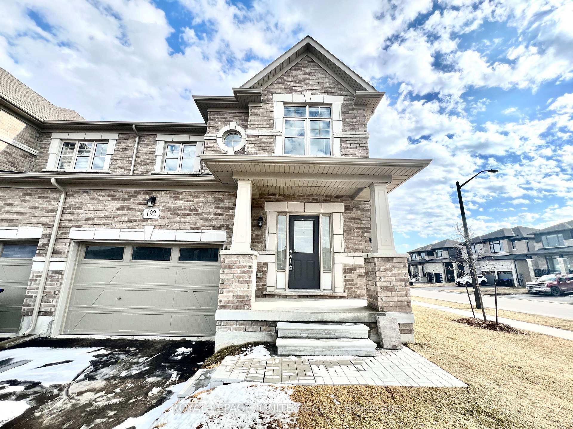 Photo 1 of 192 Rosanne Circle, Wasaga Beach — HOMEH