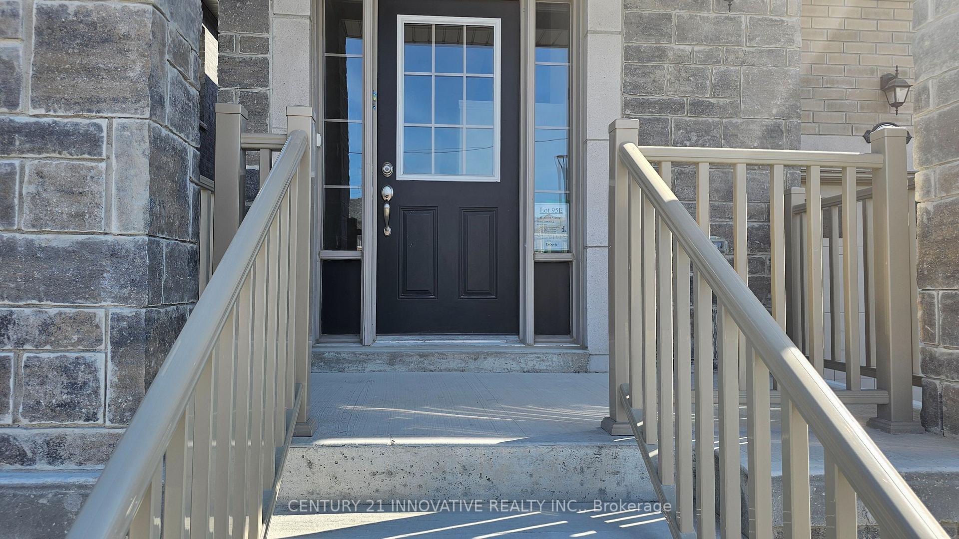 Front of 1141 Azalea Avenue