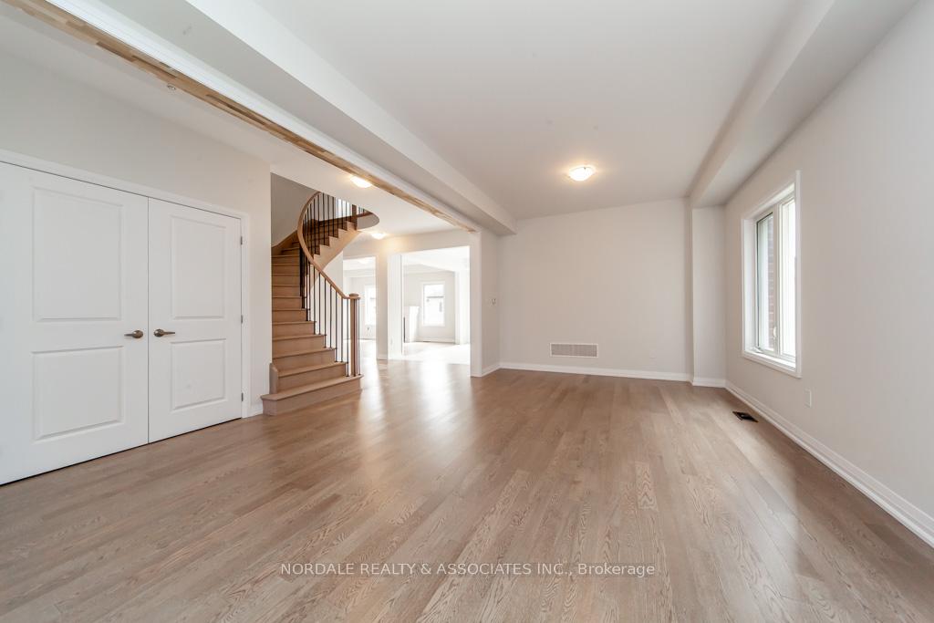 Photo 11 of 1393 Stovell Crescent, Innisfil, Lefroy — HOMEH