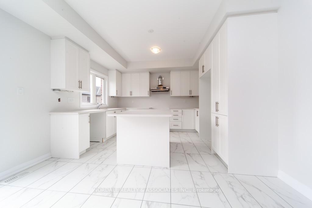 Photo 17 of 1393 Stovell Crescent, Innisfil, Lefroy — HOMEH