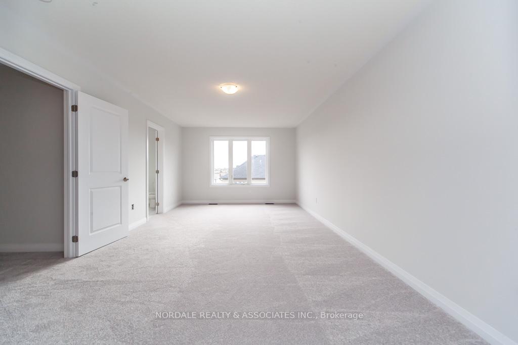 Photo 32 of 1393 Stovell Crescent, Innisfil, Lefroy — HOMEH