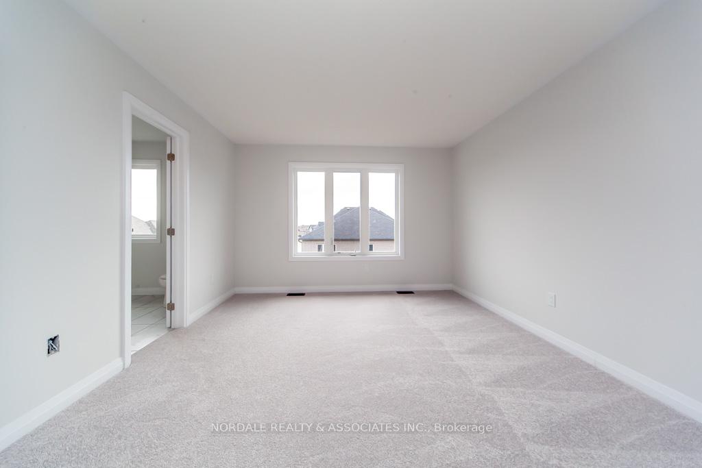 Photo 35 of 1393 Stovell Crescent, Innisfil, Lefroy — HOMEH