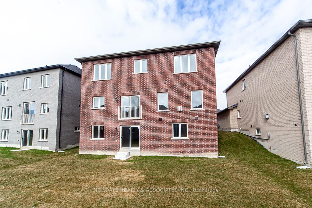 Photo 44 of 1393 Stovell Crescent, Innisfil, Lefroy — HOMEH