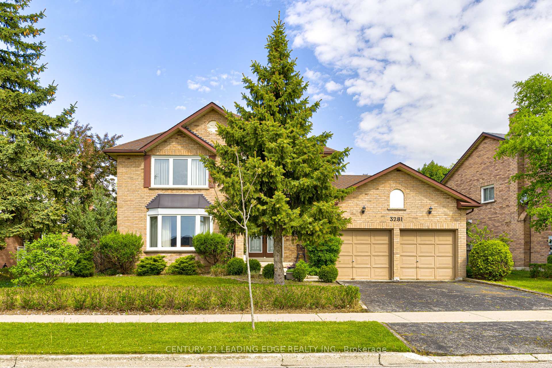 Photo 1 of 3281 Folkway Drive, Burlington, Headon — HOMEH