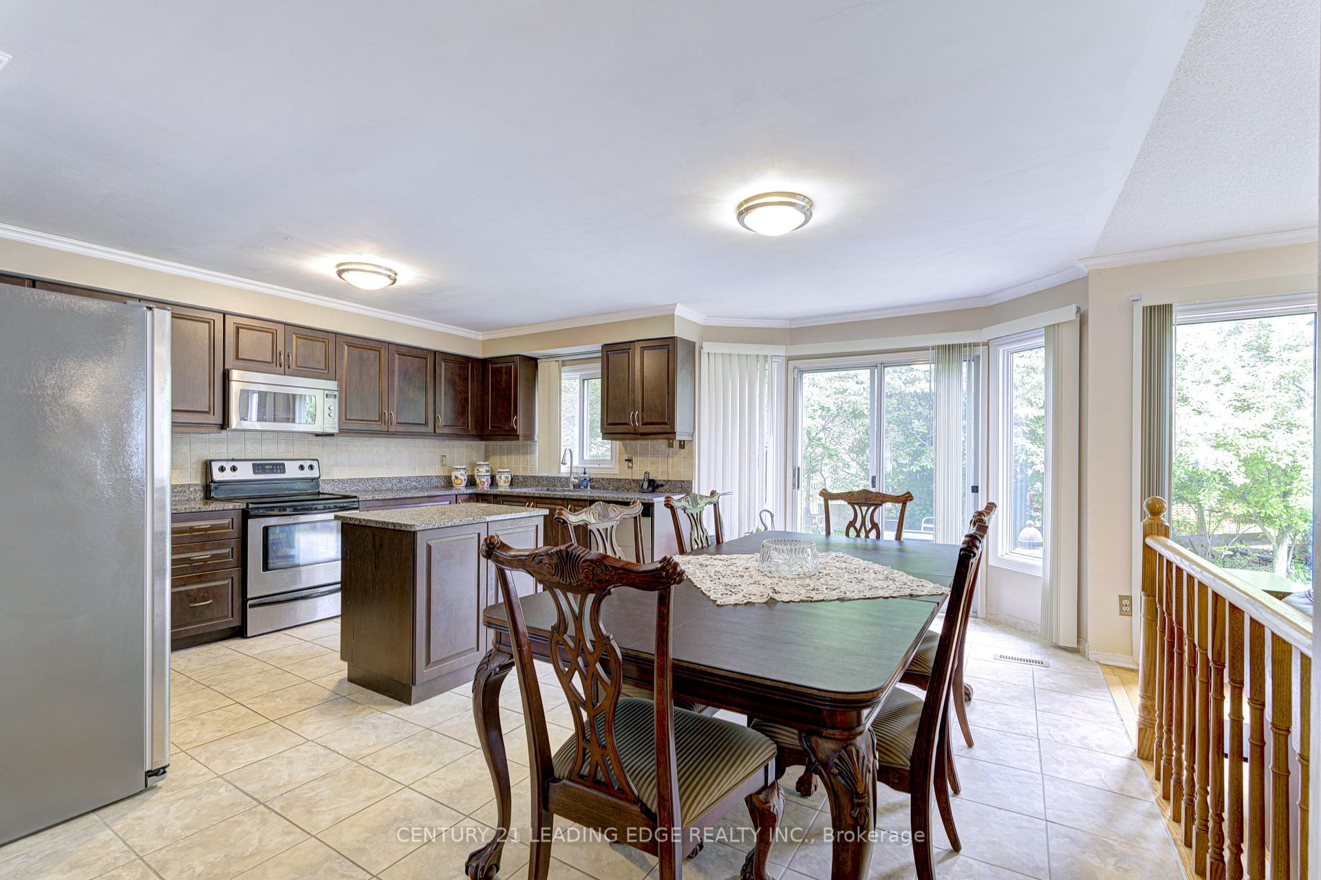 Photo 18 of 3281 Folkway Drive, Burlington, Headon — HOMEH