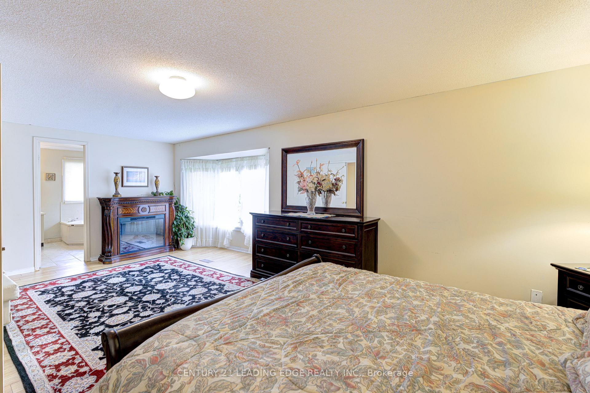 Photo 33 of 3281 Folkway Drive, Burlington, Headon — HOMEH