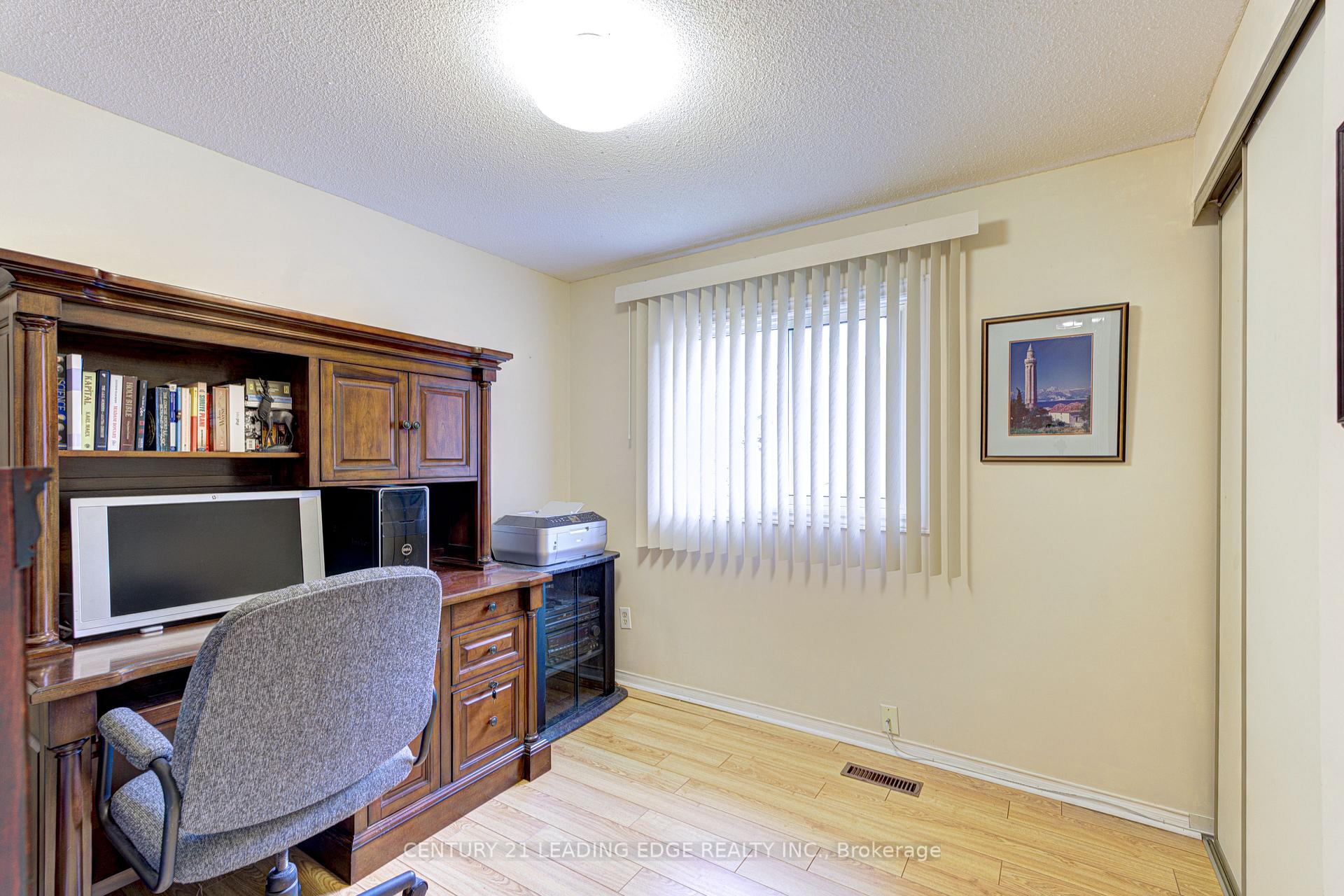 Photo 23 of 3281 Folkway Drive, Burlington, Headon — HOMEH