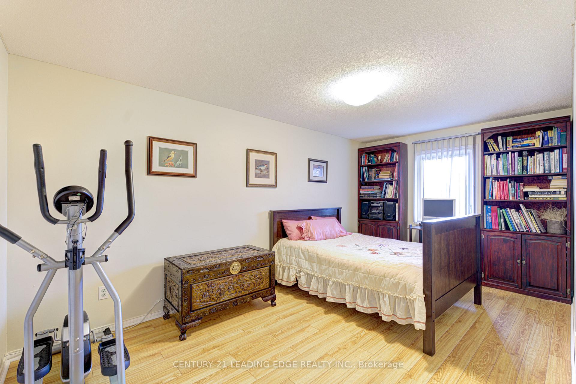 Photo 31 of 3281 Folkway Drive, Burlington, Headon — HOMEH