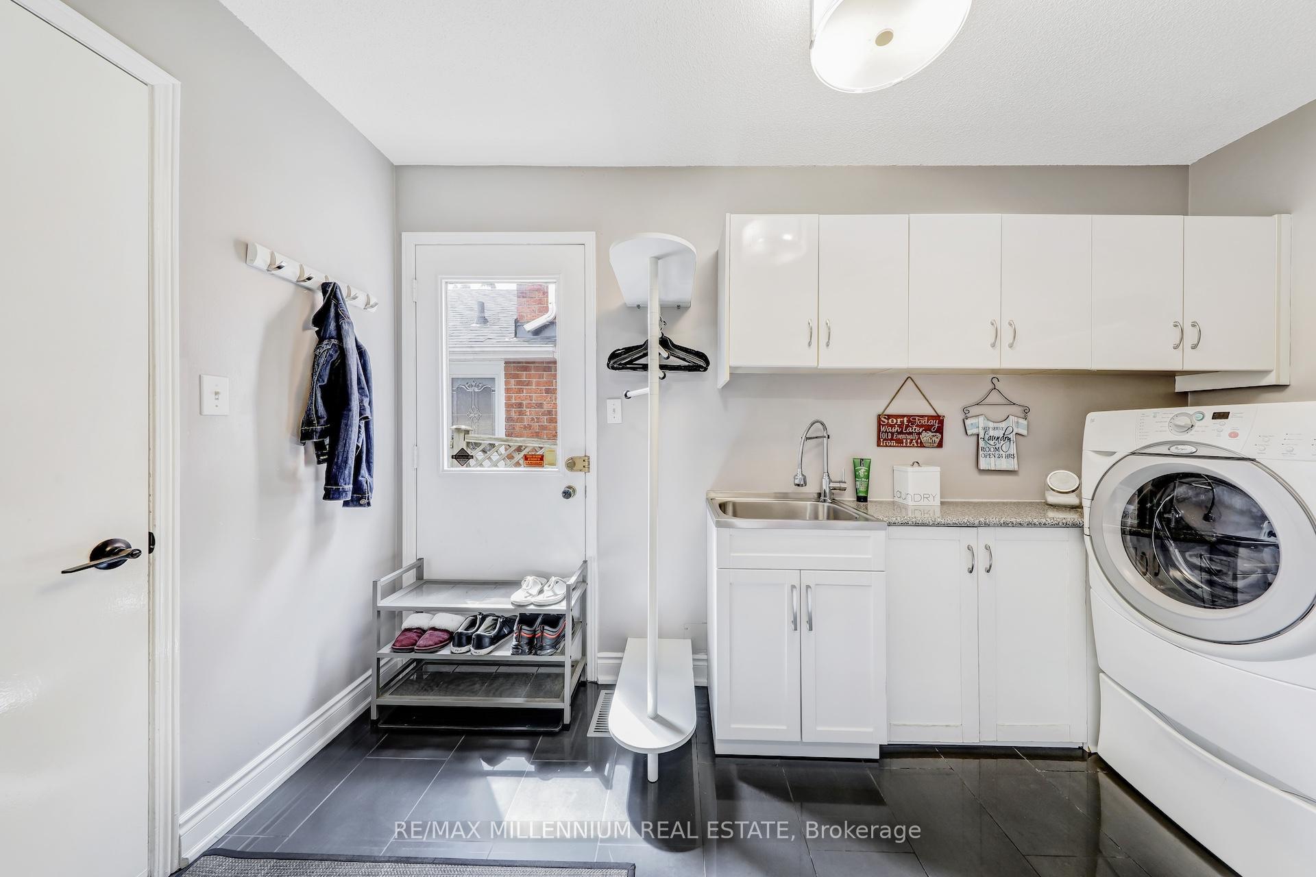 Photo 19 of 207 Hoover Drive, Pickering, Rougemount — HOMEH