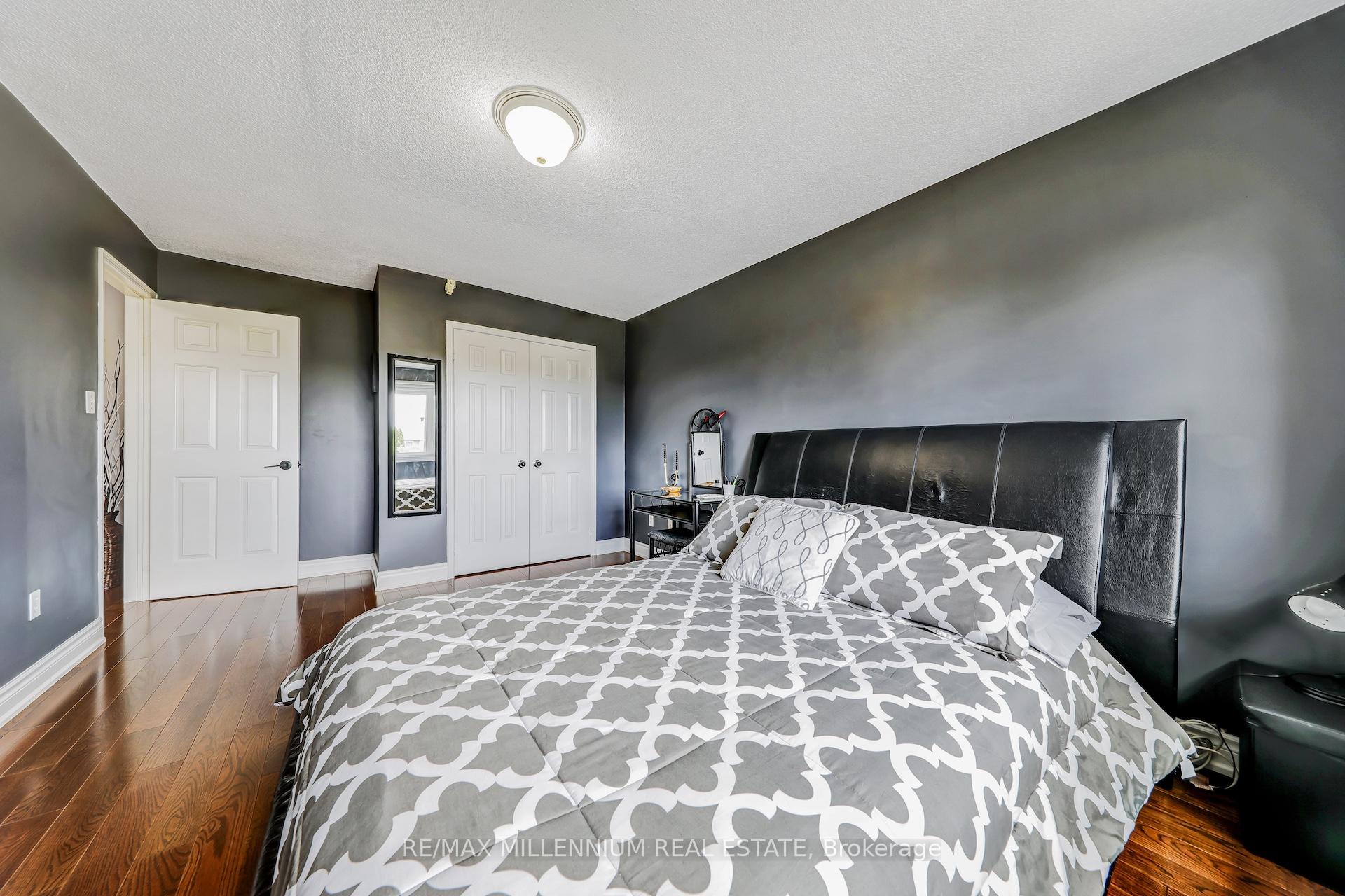 Photo 30 of 207 Hoover Drive, Pickering, Rougemount — HOMEH