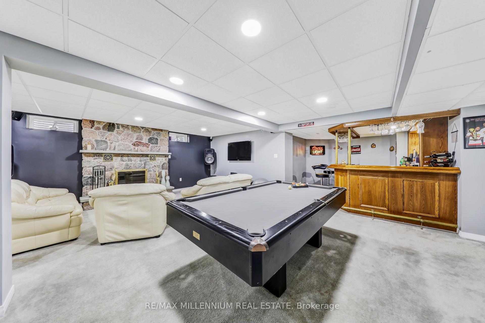 Photo 39 of 207 Hoover Drive, Pickering, Rougemount — HOMEH