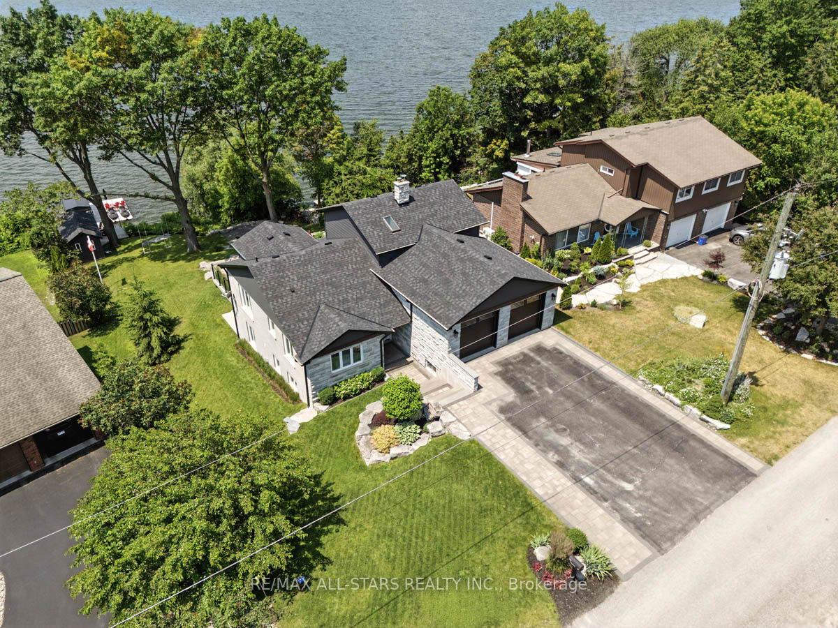 Photo 1 of 18 Pettet Drive, Scugog, Port Perry — HOMEH