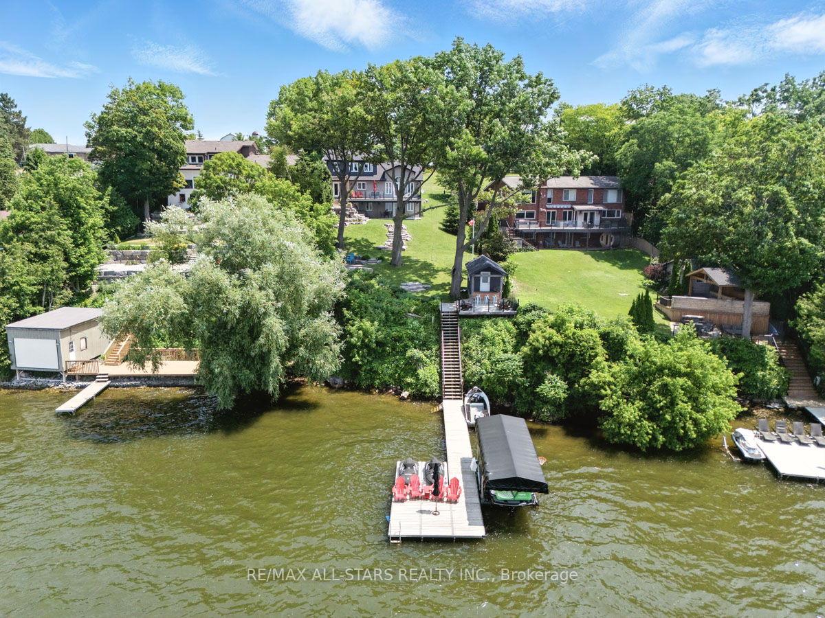 Photo 8 of 18 Pettet Drive, Scugog, Port Perry — HOMEH