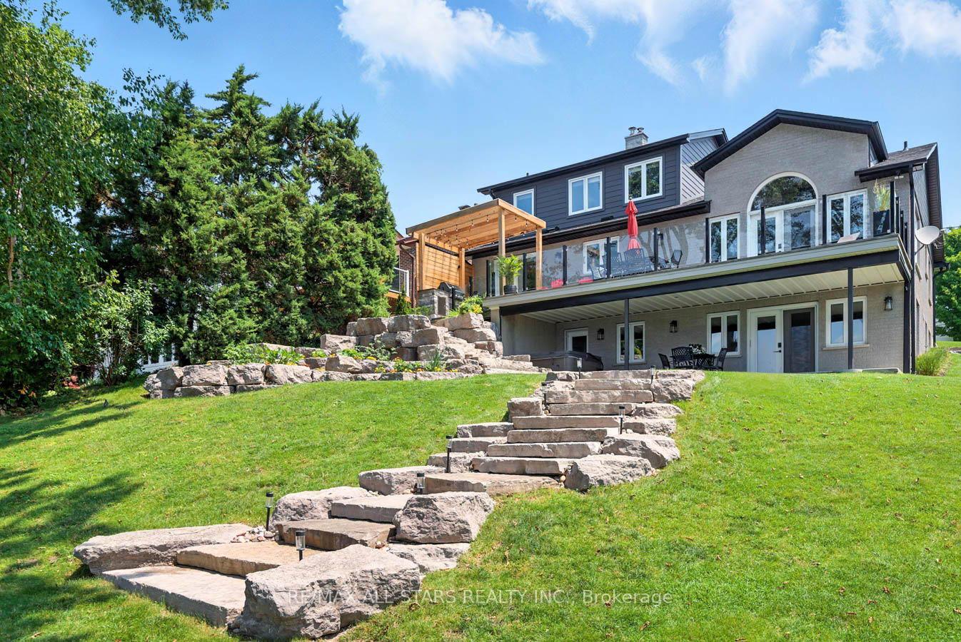 Photo 5 of 18 Pettet Drive, Scugog, Port Perry — HOMEH