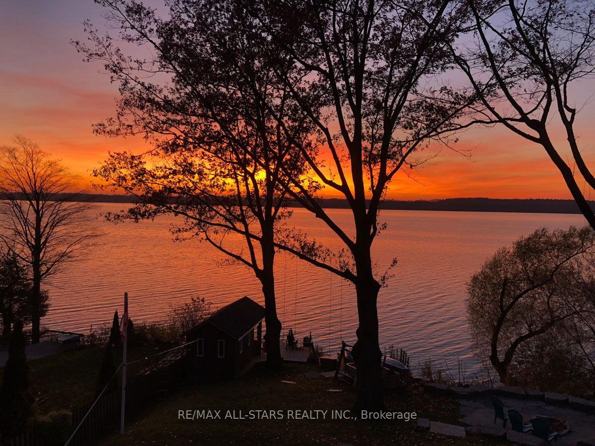 Photo 14 of 18 Pettet Drive, Scugog, Port Perry — HOMEH