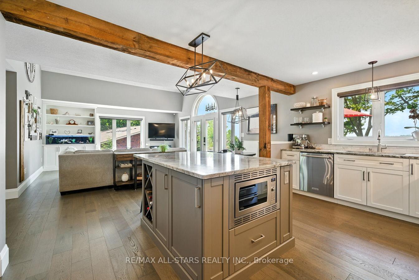 Photo 17 of 18 Pettet Drive, Scugog, Port Perry — HOMEH