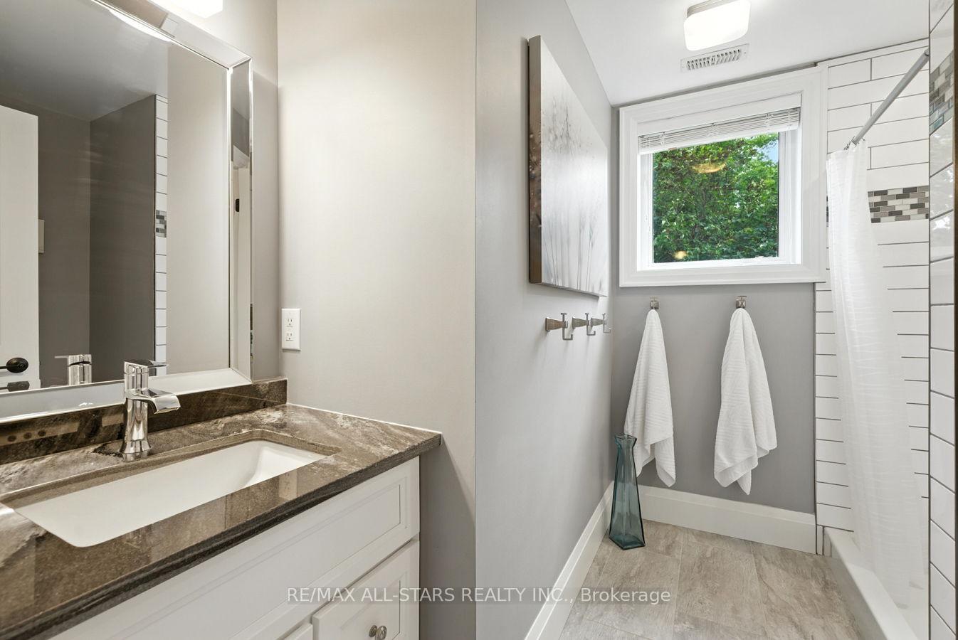Photo 23 of 18 Pettet Drive, Scugog, Port Perry — HOMEH