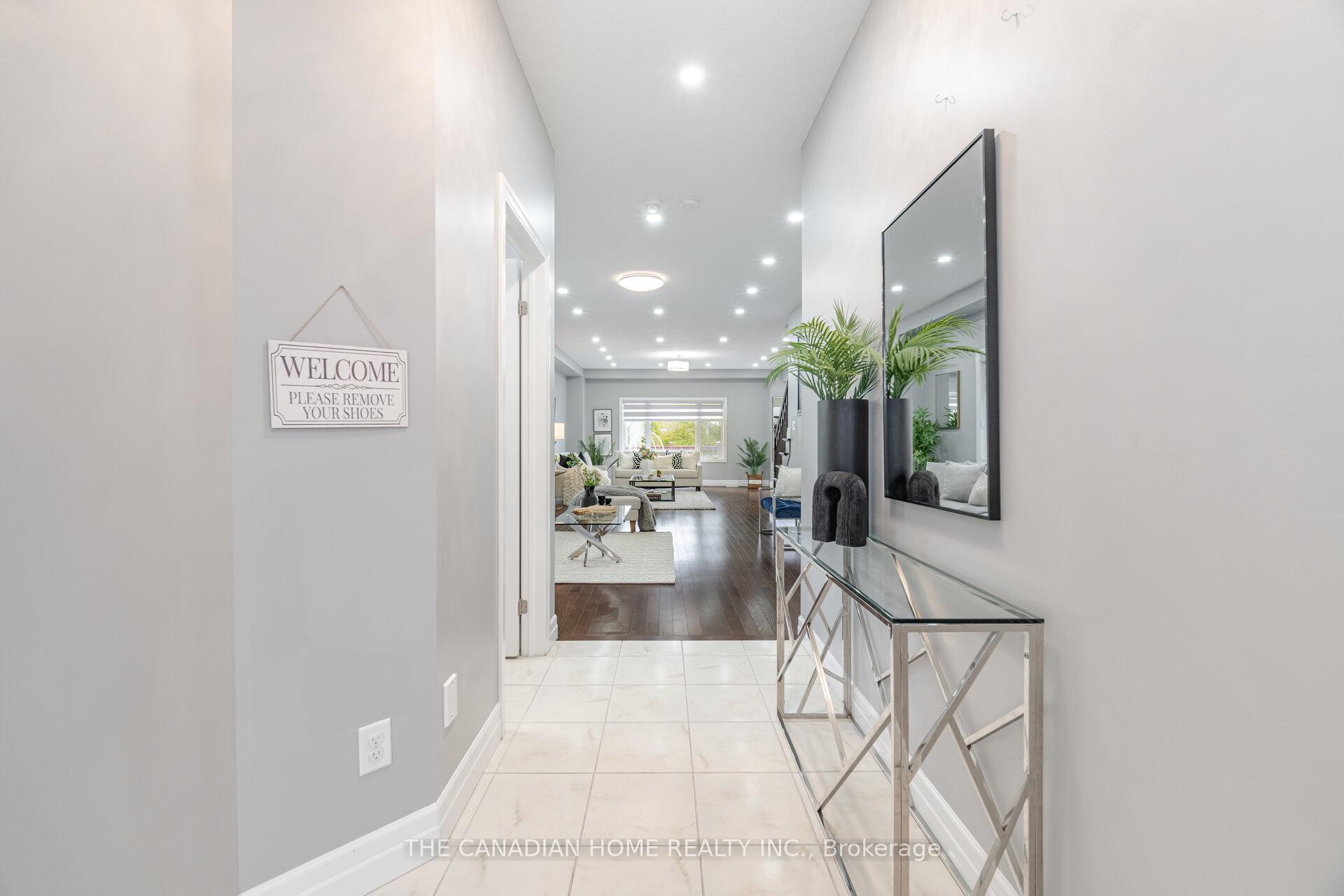 Photo 5 of 51 Newcastle Court, Kitchener, Huron Park — HOMEH
