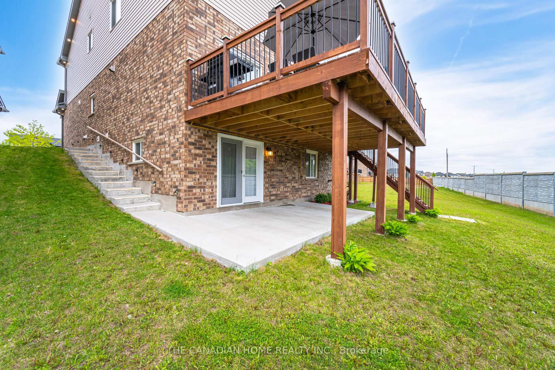 Photo 33 of 51 Newcastle Court, Kitchener, Huron Park — HOMEH