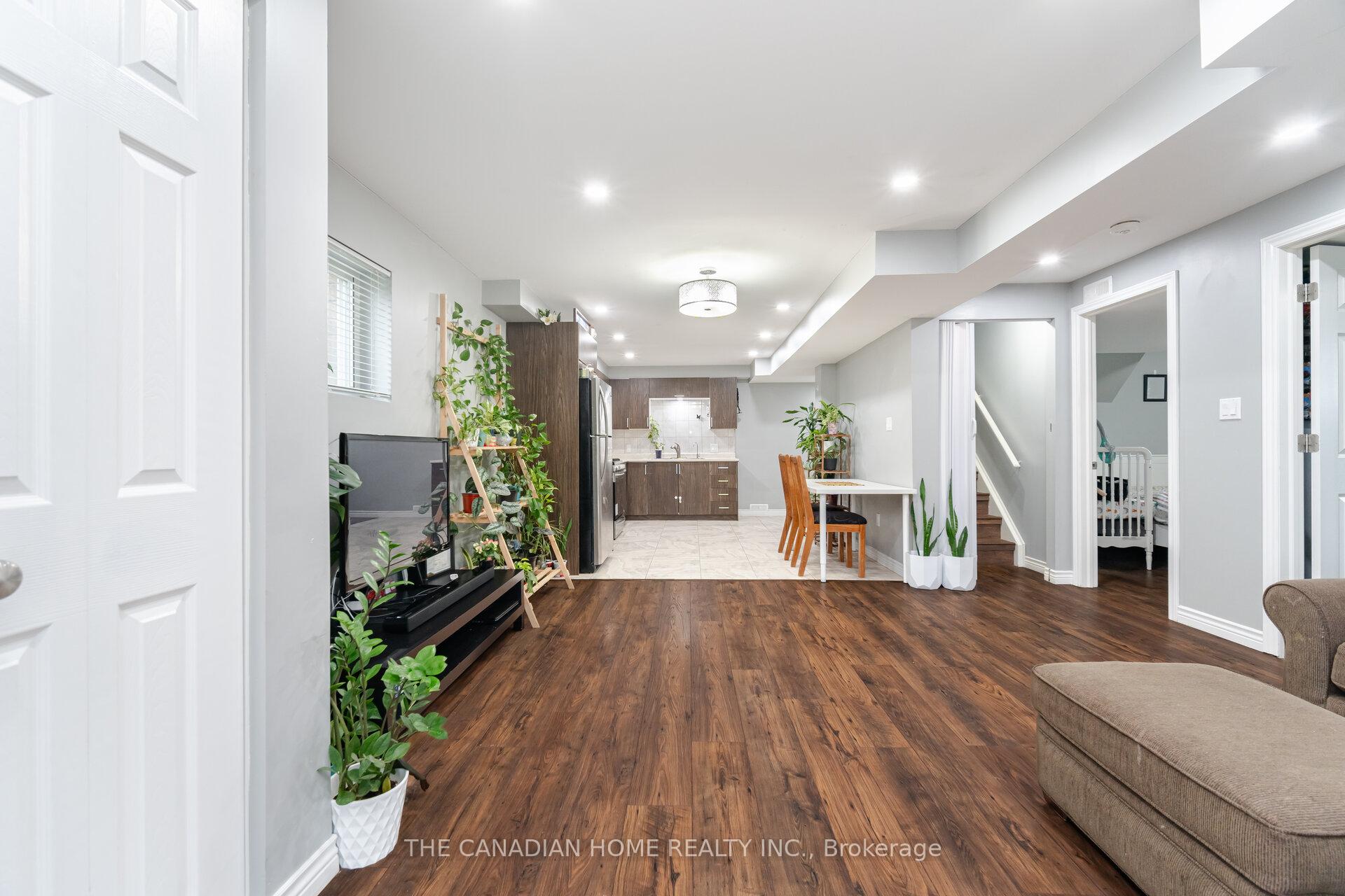 Photo 32 of 51 Newcastle Court, Kitchener, Huron Park — HOMEH
