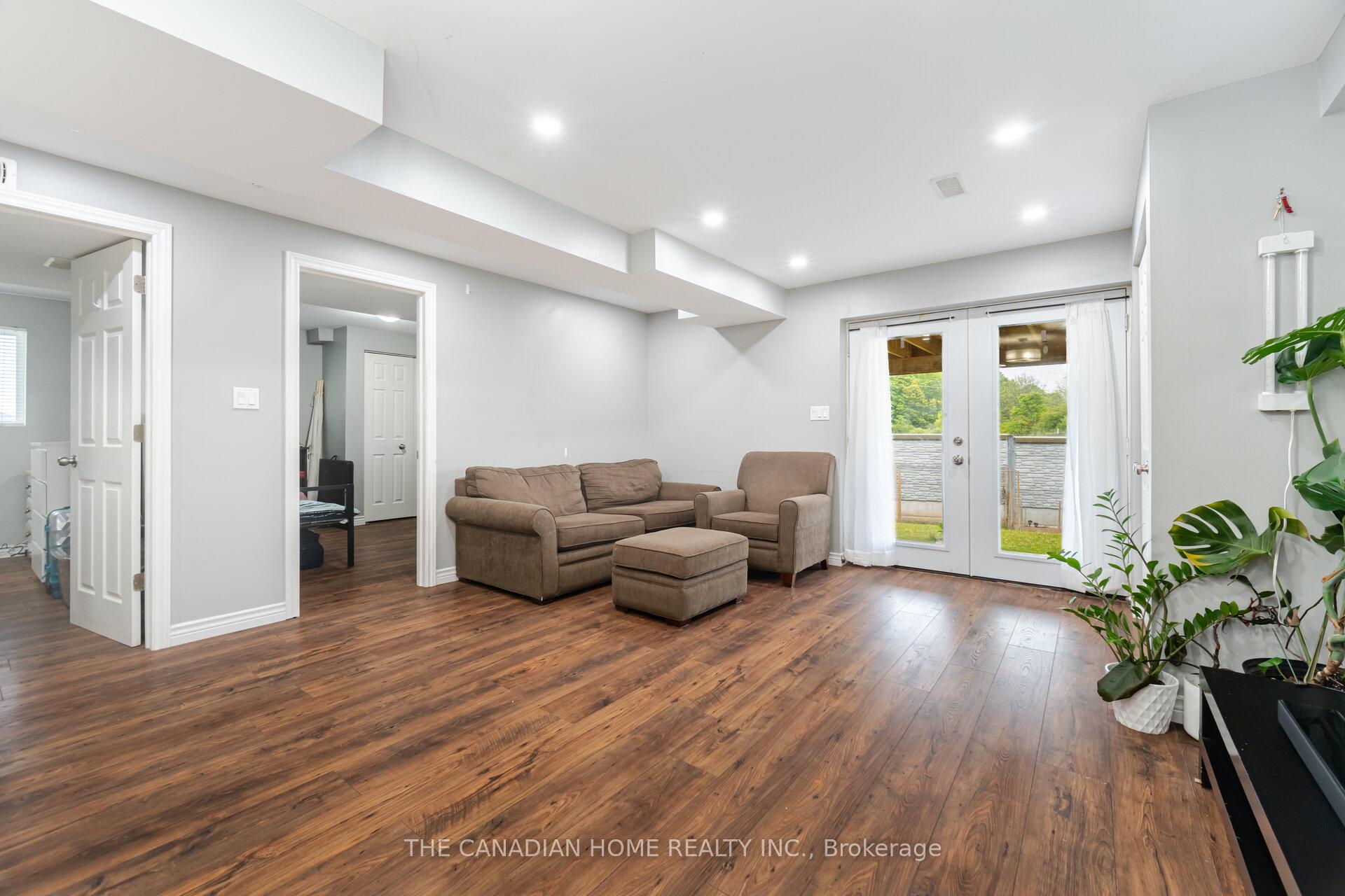 Photo 41 of 51 Newcastle Court, Kitchener, Huron Park — HOMEH
