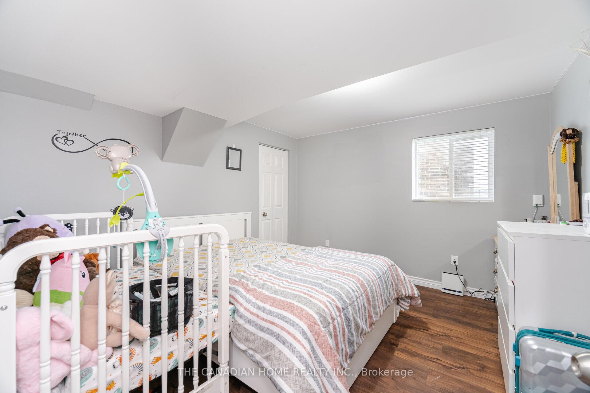 Photo 38 of 51 Newcastle Court, Kitchener, Huron Park — HOMEH