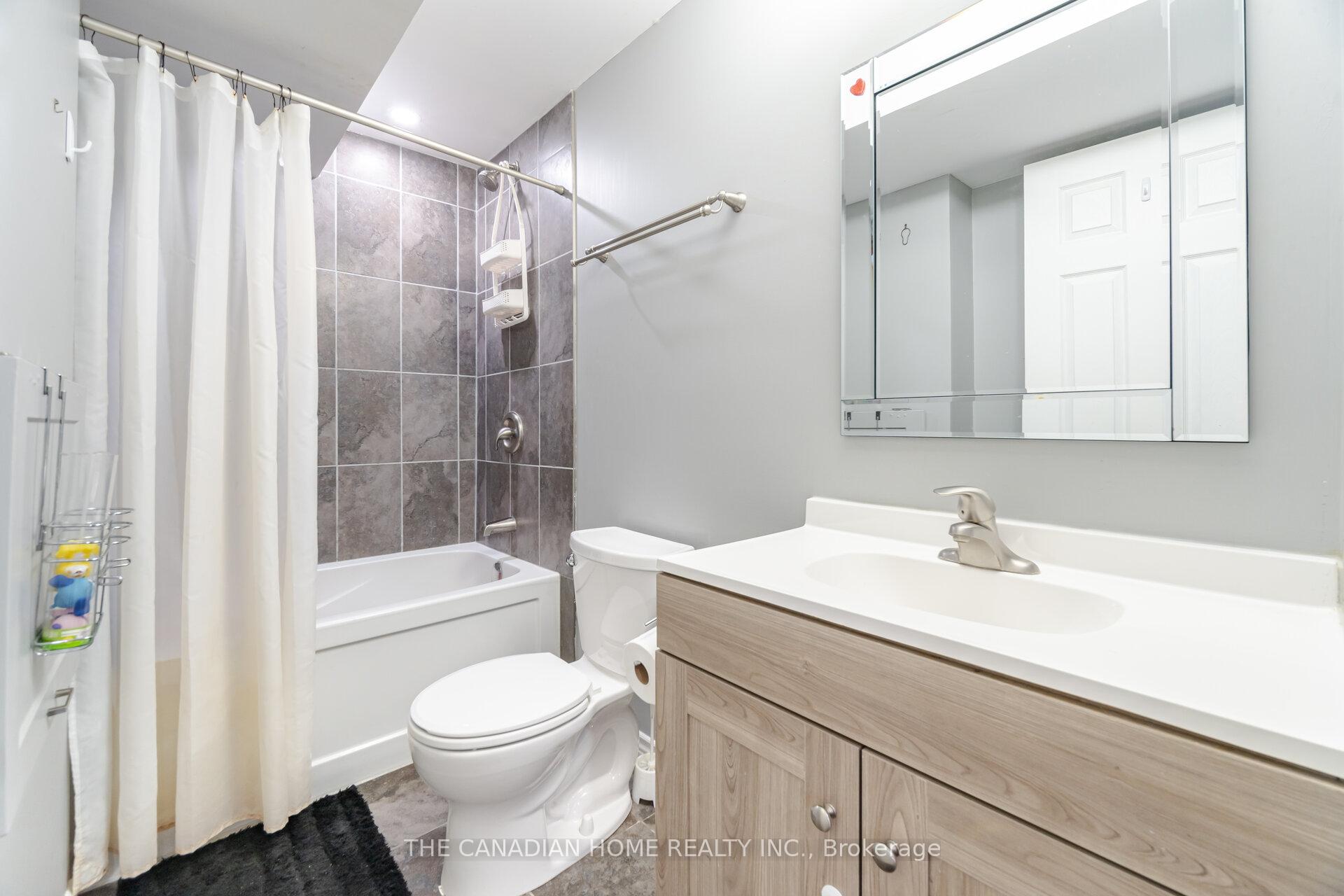 Photo 40 of 51 Newcastle Court, Kitchener, Huron Park — HOMEH