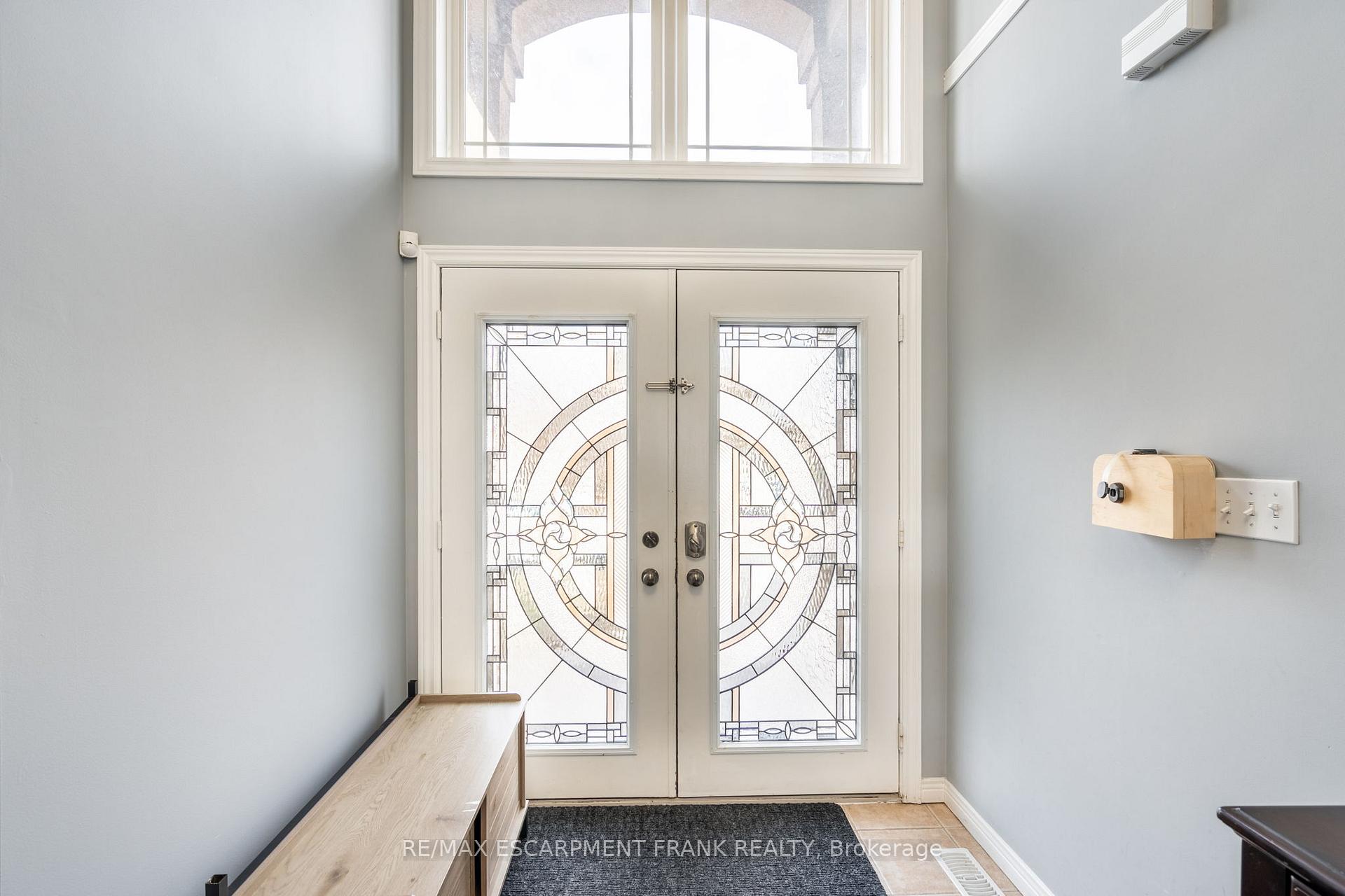 Photo 2 of 36 Showcase Drive, Hamilton, Stoney Creek — HOMEH