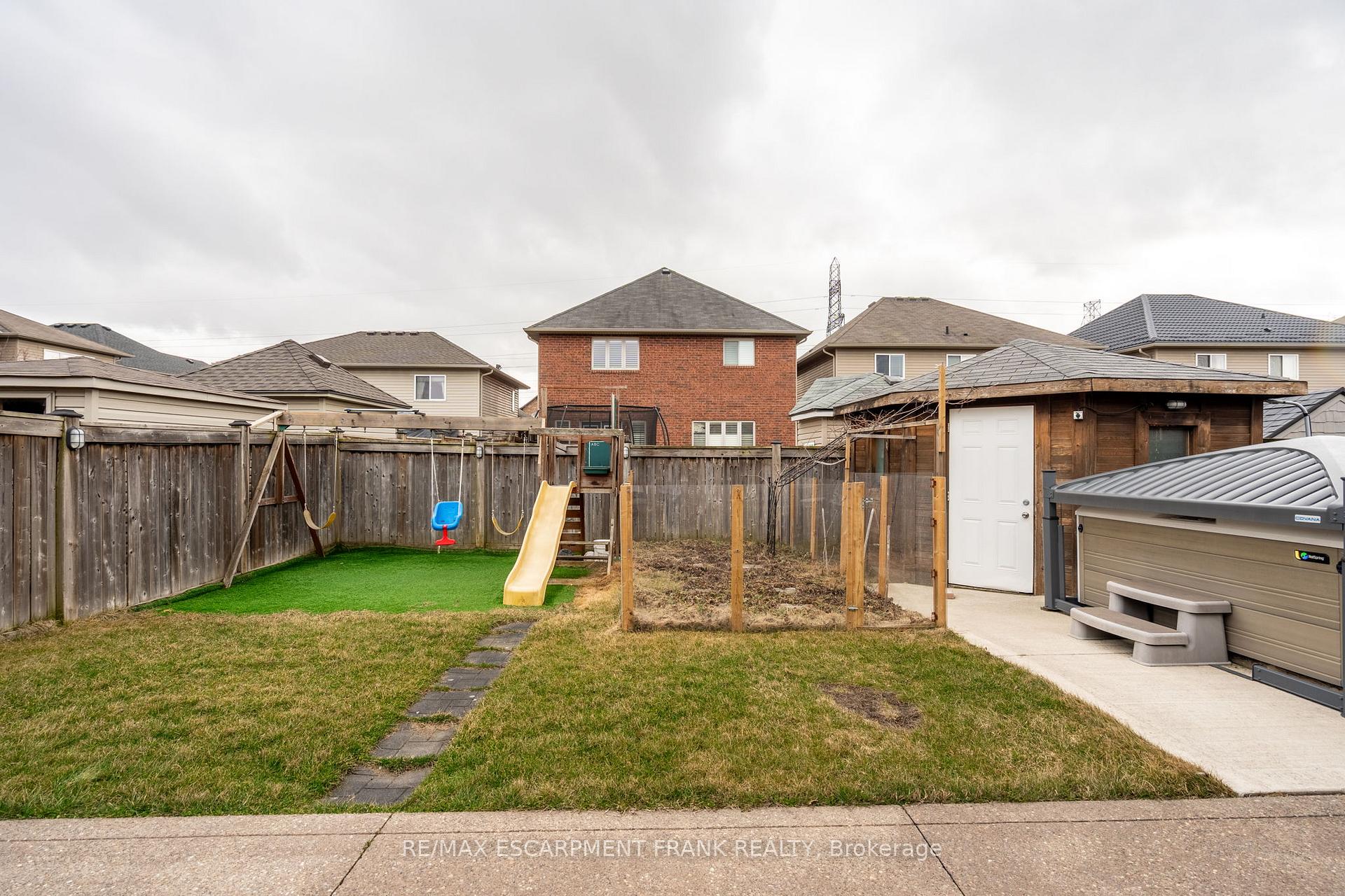 Photo 42 of 36 Showcase Drive, Hamilton, Stoney Creek — HOMEH