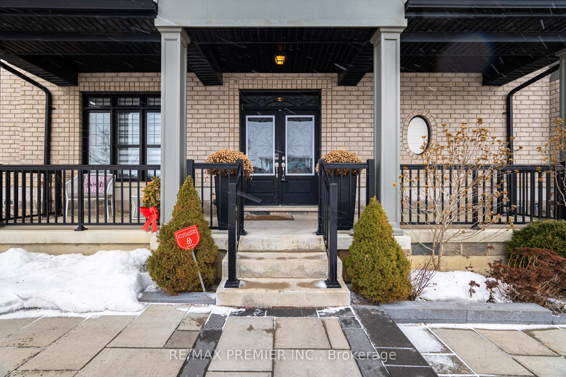 Photo 4 of 2 Zenith Avenue, Vaughan, Kleinburg — HOMEH