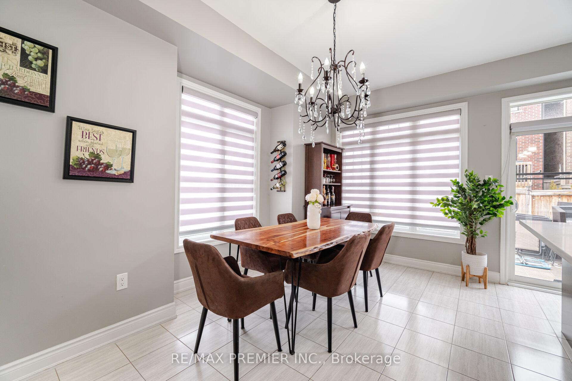 Photo 7 of 2 Zenith Avenue, Vaughan, Kleinburg — HOMEH
