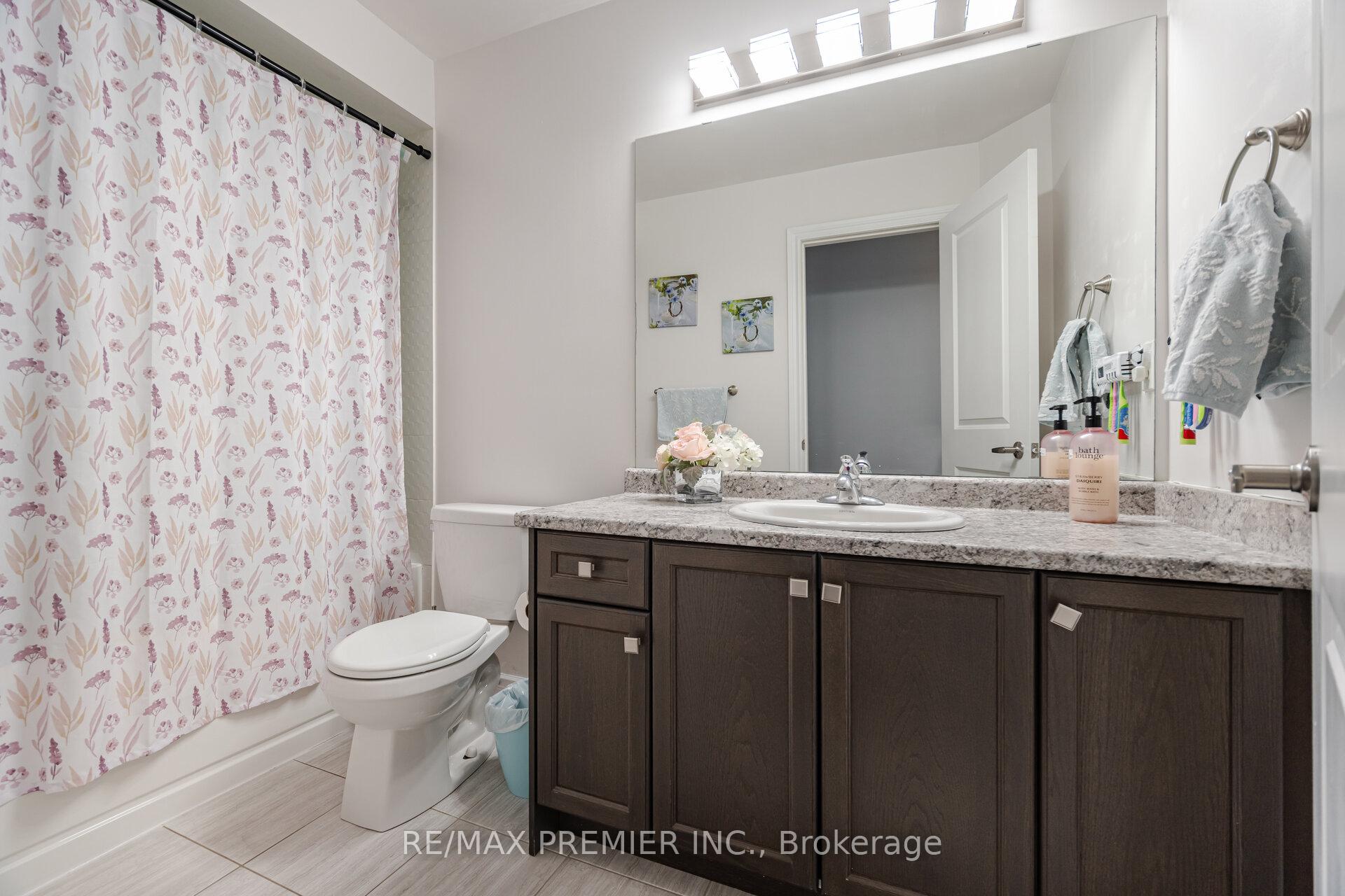 Photo 23 of 2 Zenith Avenue, Vaughan, Kleinburg — HOMEH