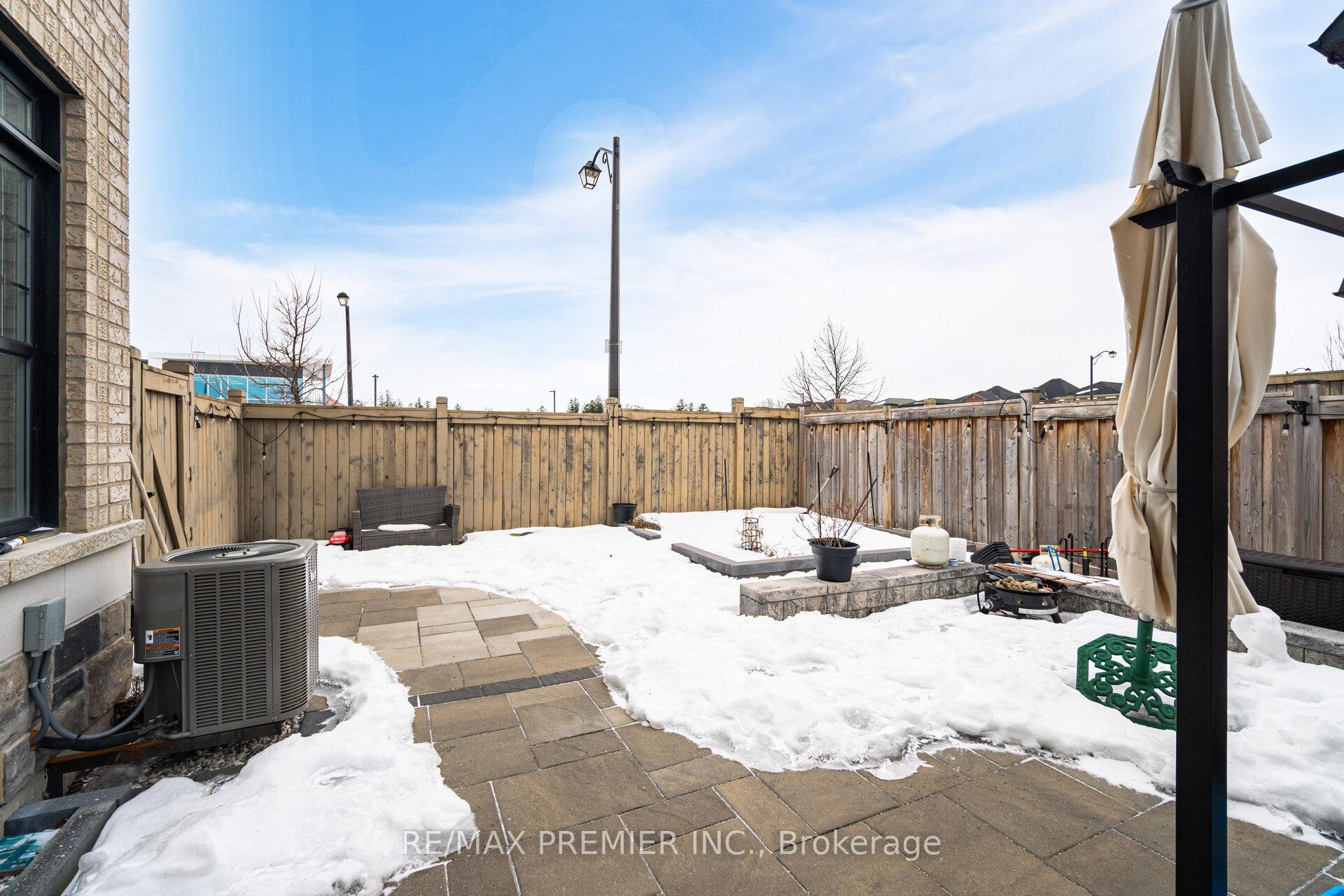Photo 24 of 2 Zenith Avenue, Vaughan, Kleinburg — HOMEH