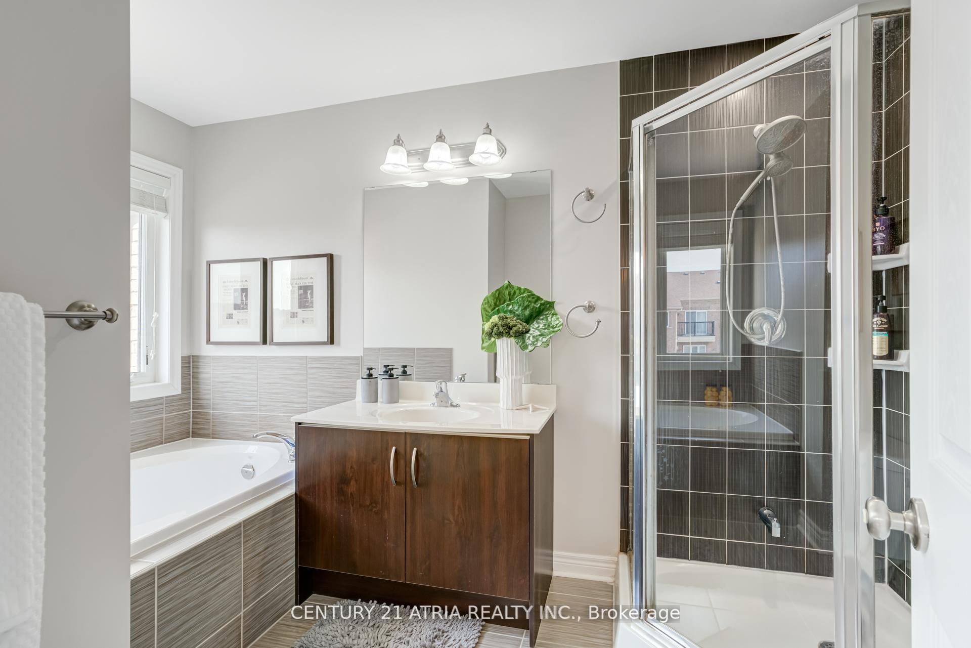 Photo 8 of 2918 Elgin Mills Road E, Markham, Victoria Square — HOMEH