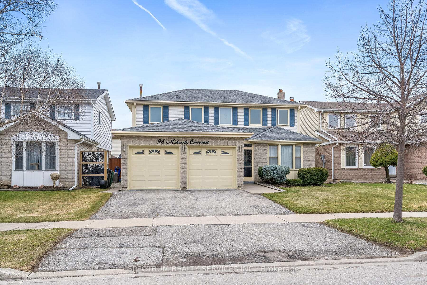 Front of 98 Mikado Crescent