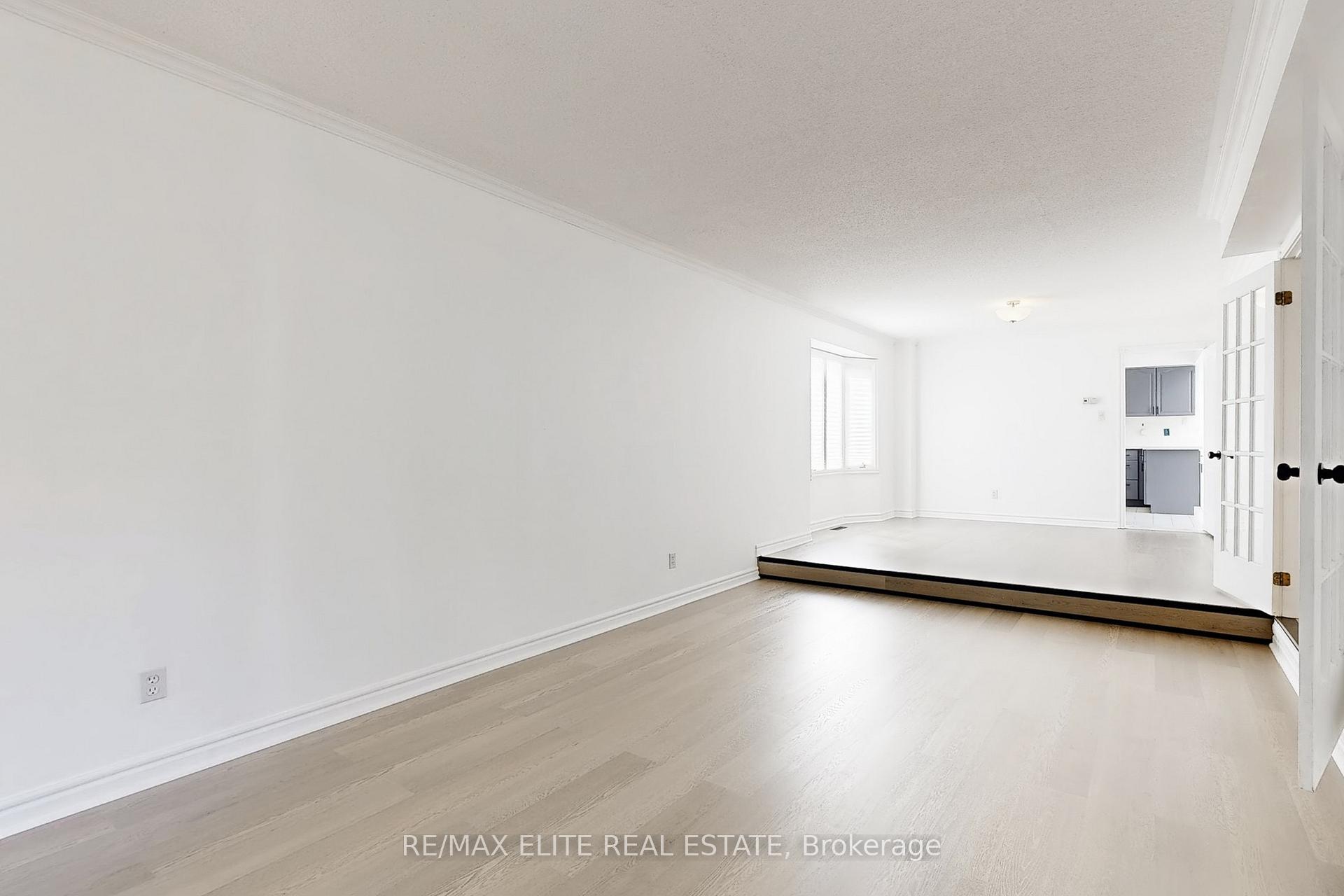 Photo 26 of 48 John Button Boulevard, Markham, Buttonville — HOMEH