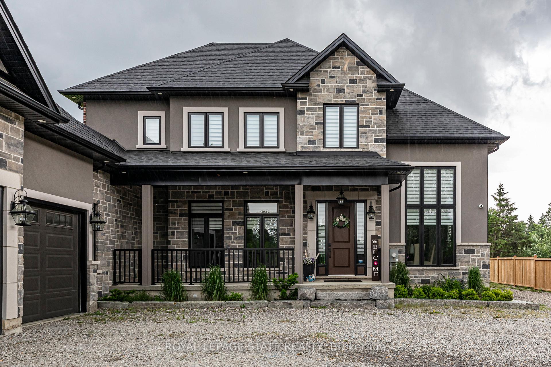 Front of 187 Sunnyridge Road