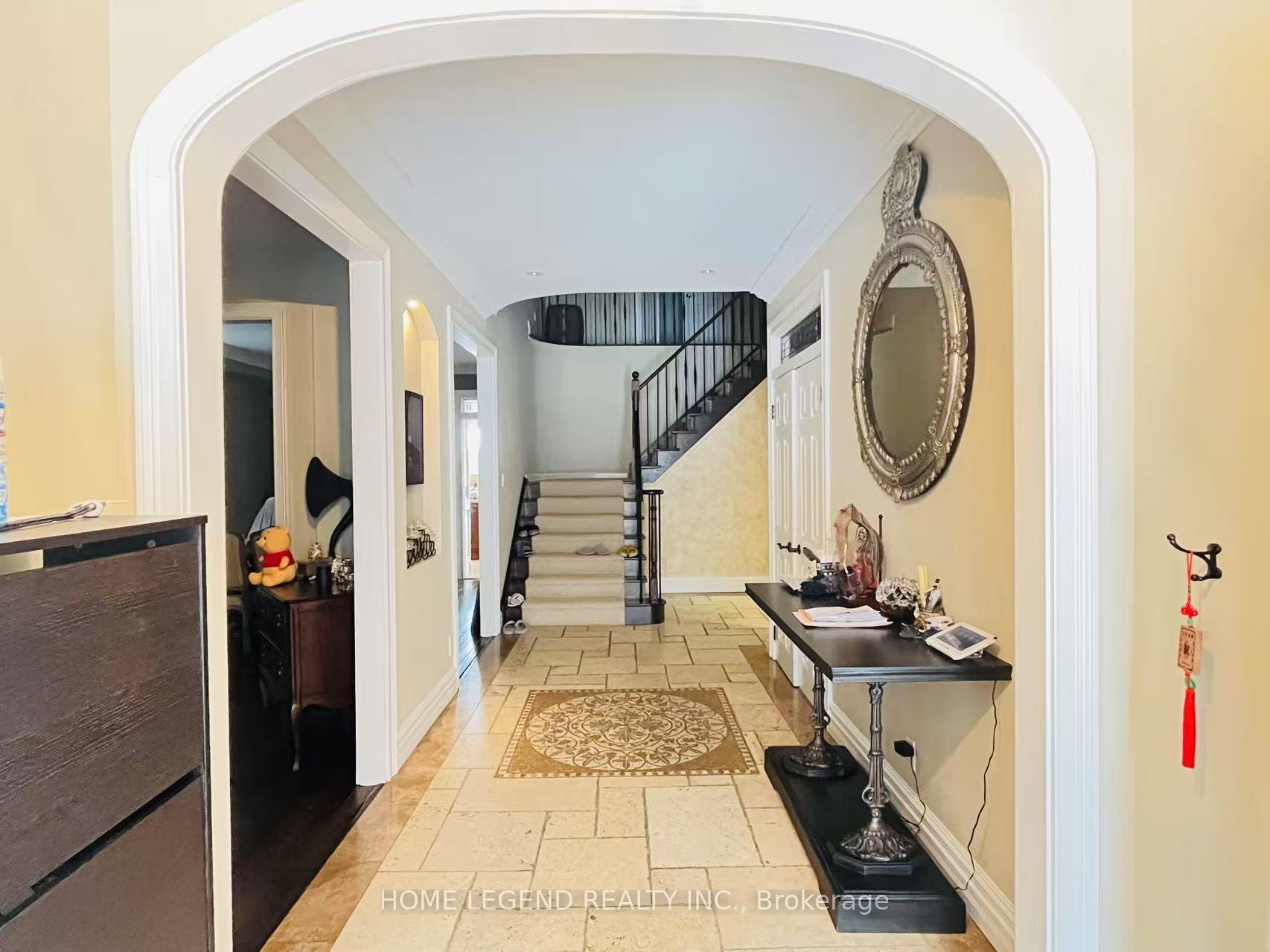 Photo 13 of 34 Harpers croft, Markham, Unionville — HOMEH