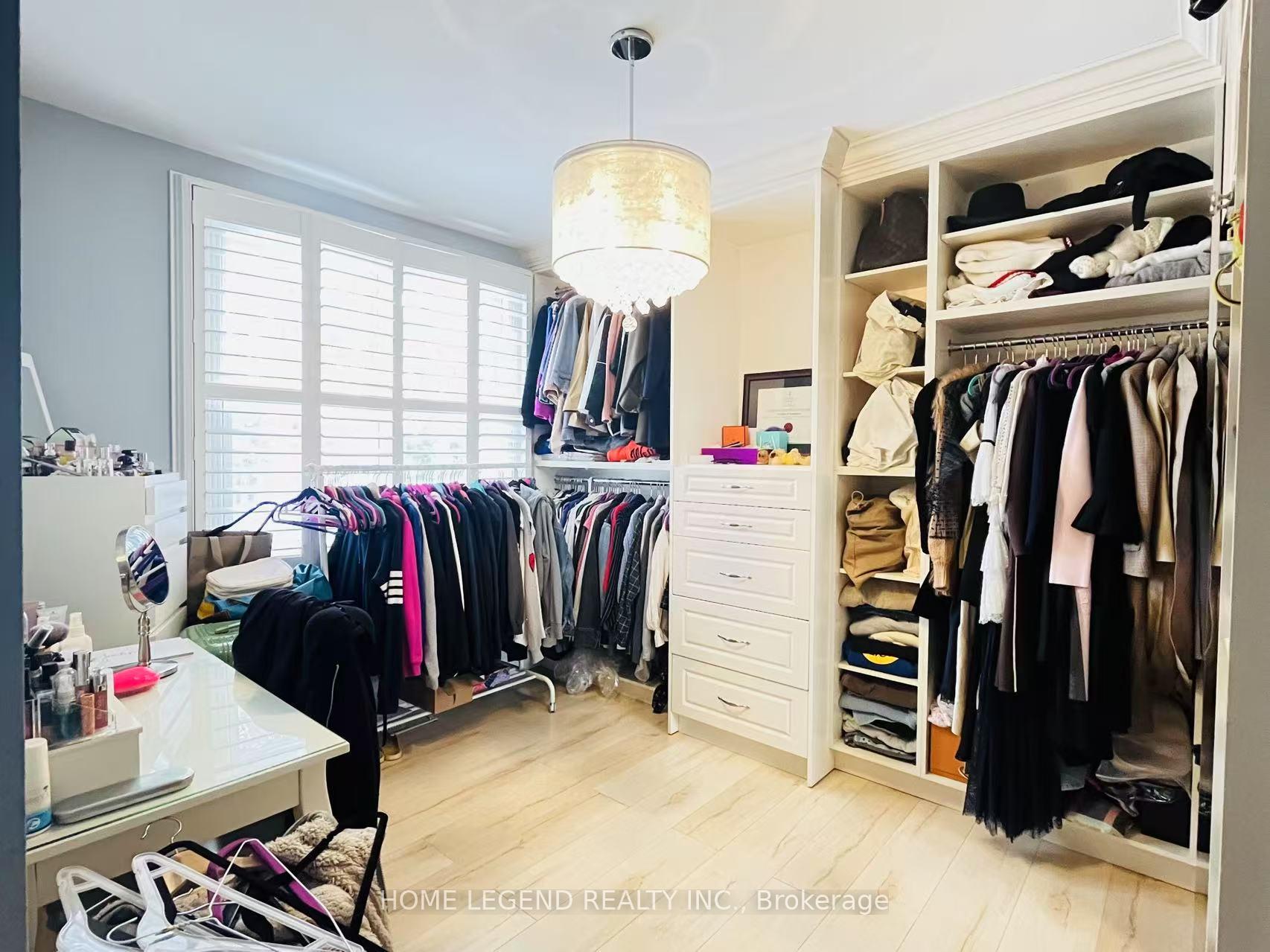 Photo 10 of 34 Harpers croft, Markham, Unionville — HOMEH