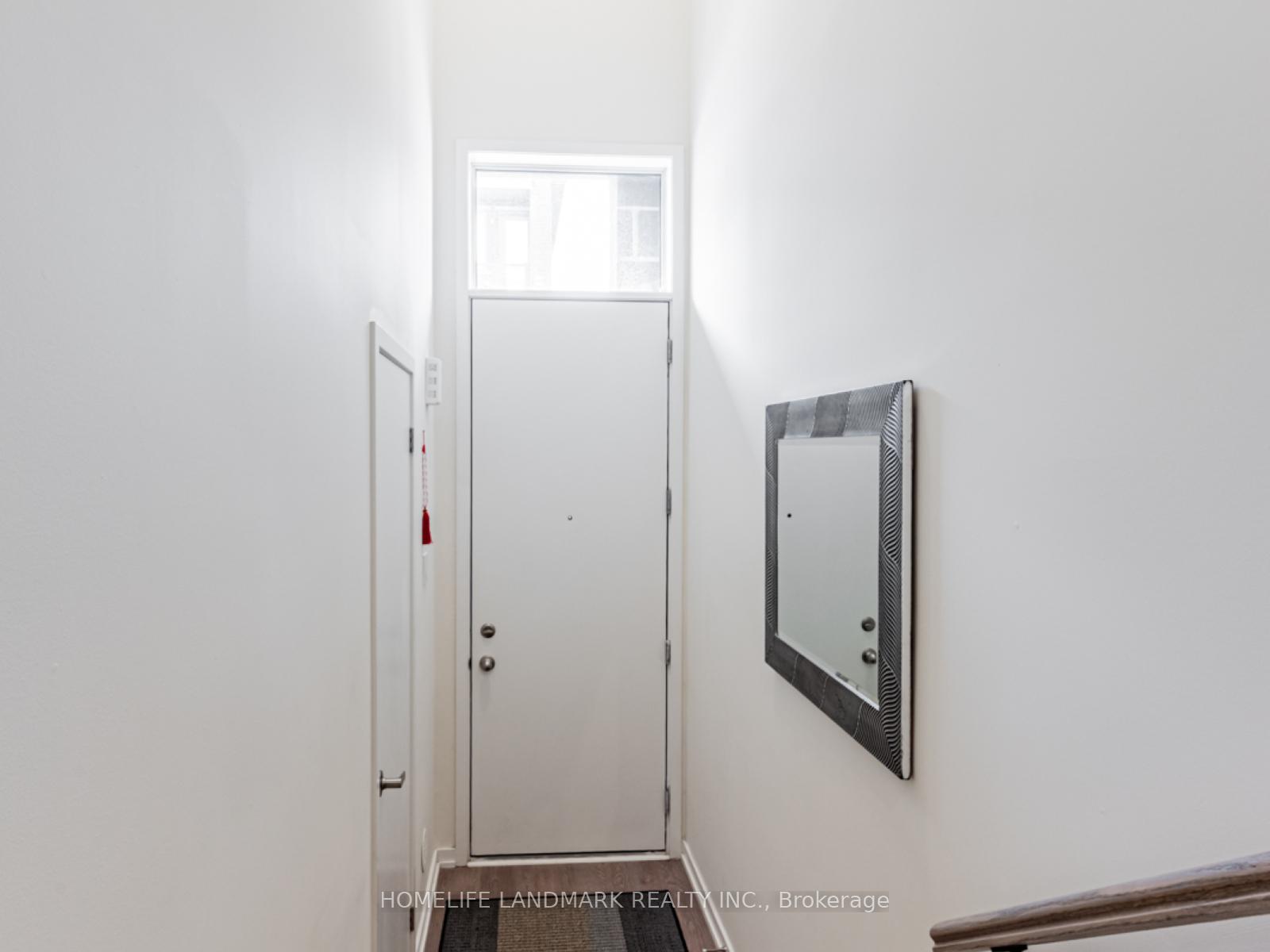 Photo 2 of 25 Origin Way, Vaughan, Patterson — HOMEH