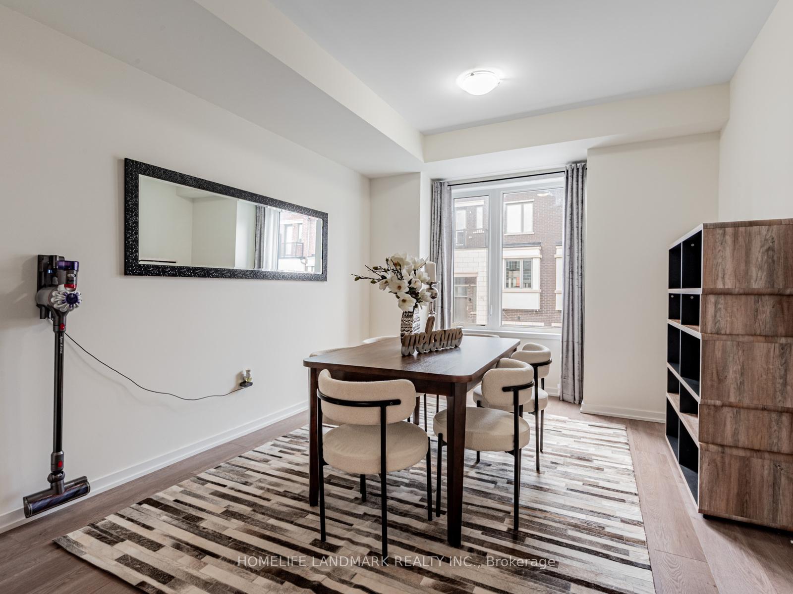 Photo 8 of 25 Origin Way, Vaughan, Patterson — HOMEH
