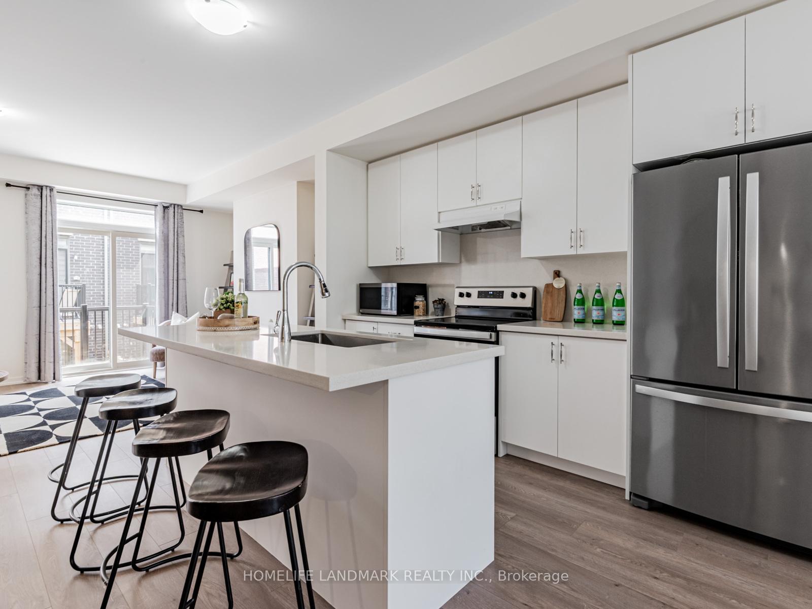 Photo 9 of 25 Origin Way, Vaughan, Patterson — HOMEH
