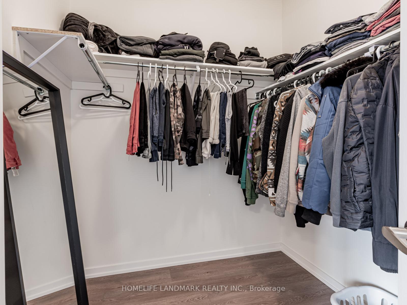 Photo 20 of 25 Origin Way, Vaughan, Patterson — HOMEH
