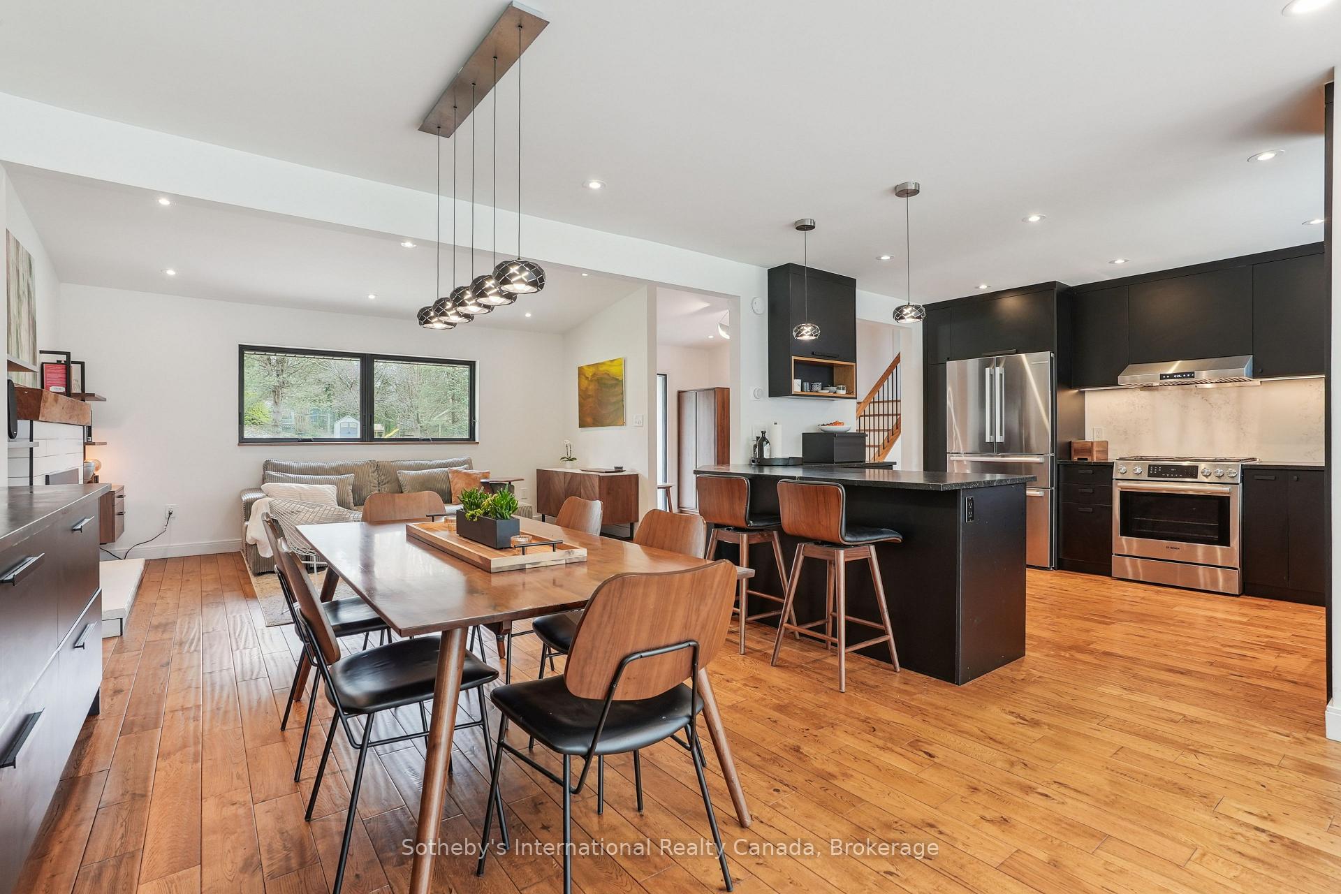 Photo 6 of 3 Forest Avenue, Hamilton, Greensville — HOMEH