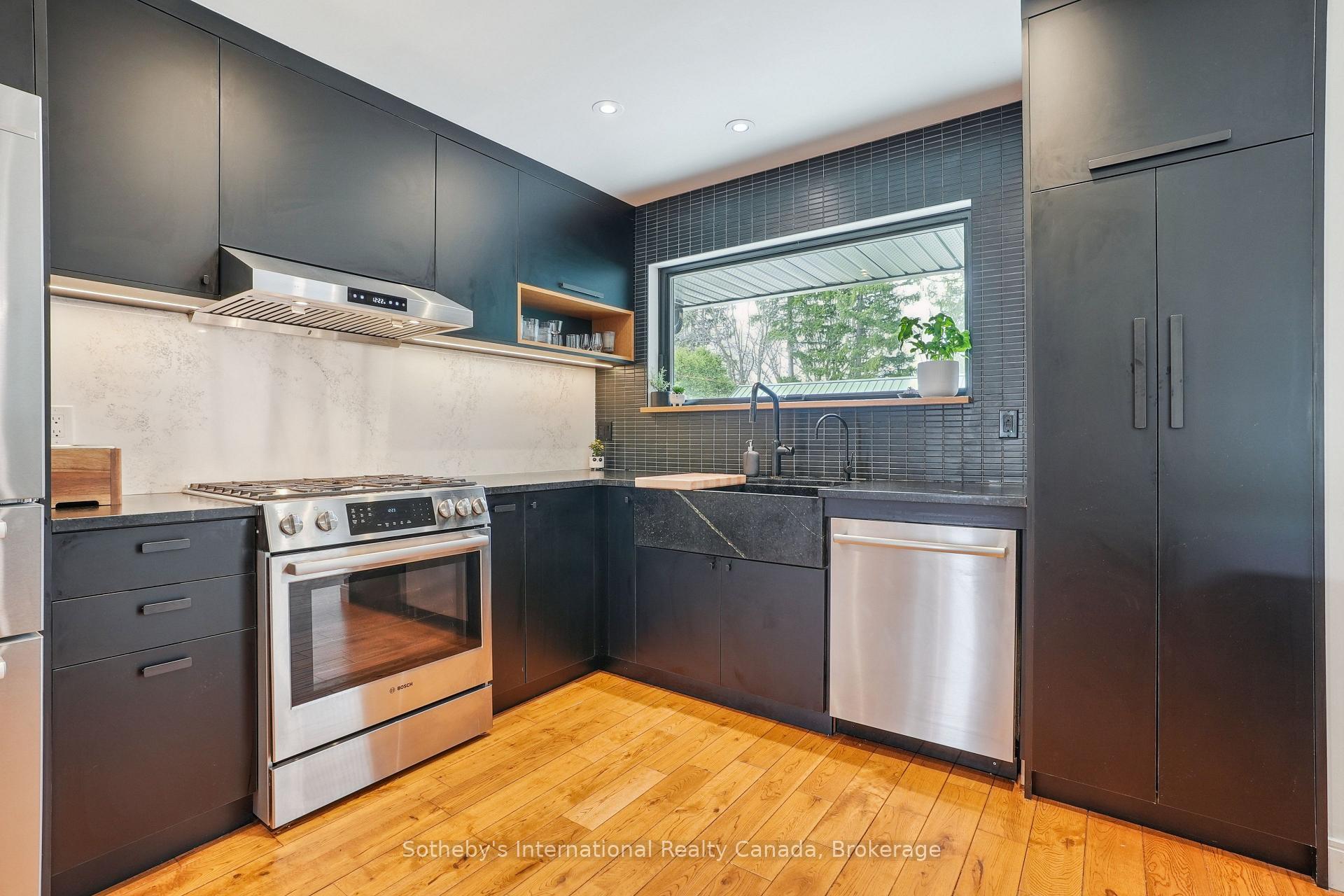 Photo 4 of 3 Forest Avenue, Hamilton, Greensville — HOMEH