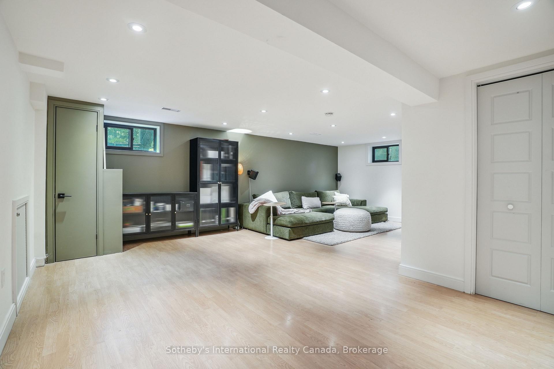 Photo 18 of 3 Forest Avenue, Hamilton, Greensville — HOMEH