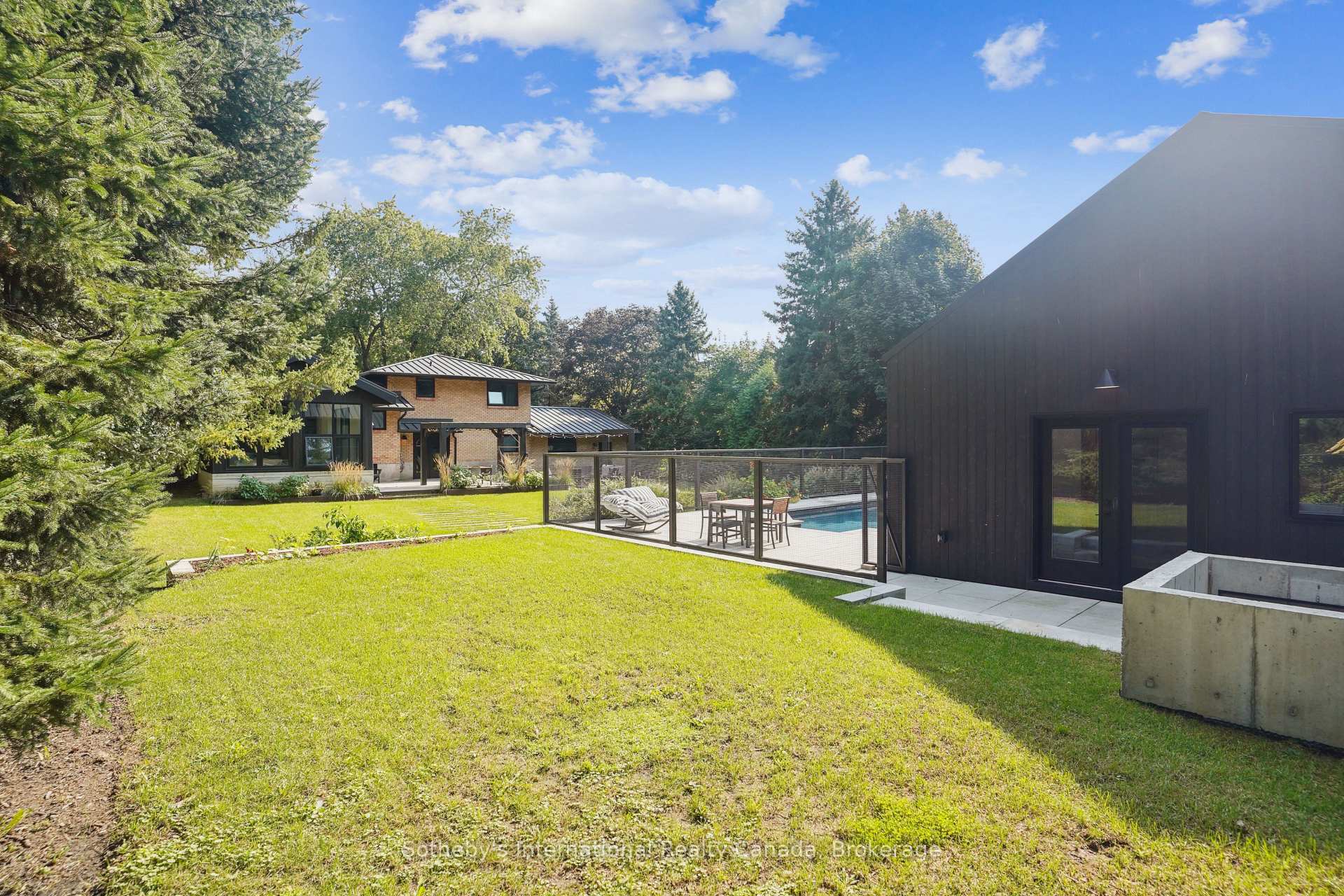Photo 29 of 3 Forest Avenue, Hamilton, Greensville — HOMEH